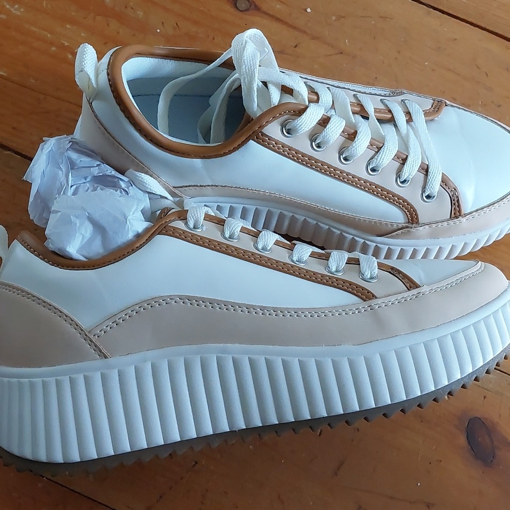 Dream Pairs Womens Sneakers Size 7 White And Tan Platform Faux Leather